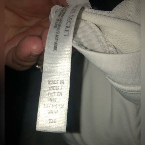 Victoria's Secret Black and White Sports Bra - Picture 4 of 4